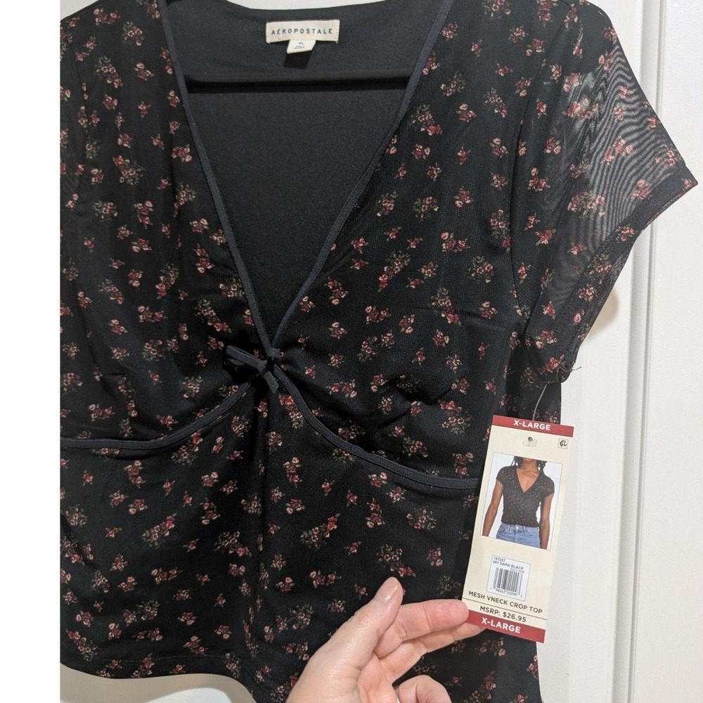 Aeropostale Womens Mesh V-Neck‎ Crop Top Black Floral Short Sleeve XL NWT